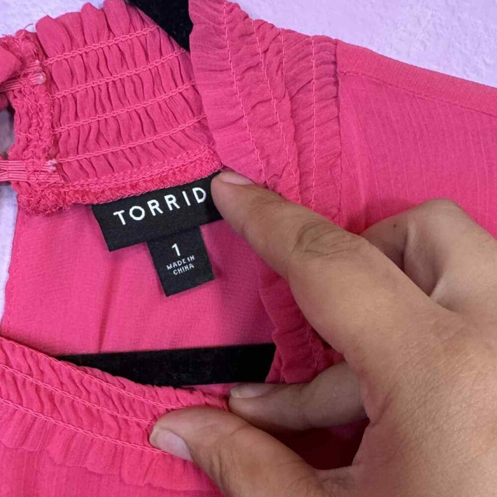 Torrid Crinkle Chiffon Smock Neck Ruffle Tiered Top Pink Like New Size 1 - Picture 7 of 8